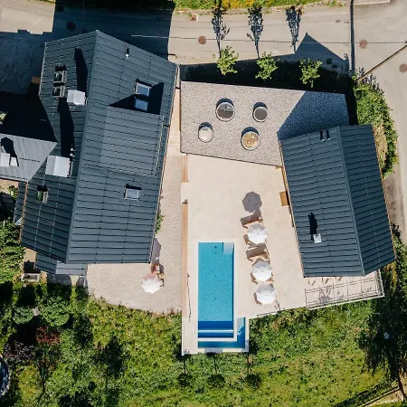 Flora - A Scene For Seasons