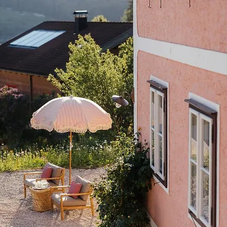 Flora - A Scene For Seasons Villa *