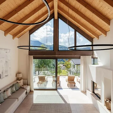 Flora - A Scene For Seasons *