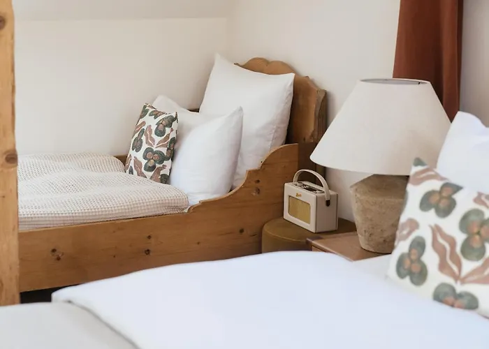 Flora - A Scene For Seasons *