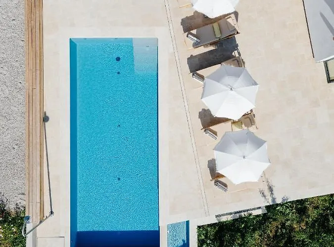 Flora - A Scene For Seasons