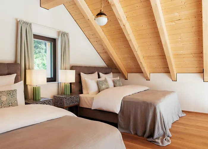 Flora - A Scene For Seasons Bad Goisern