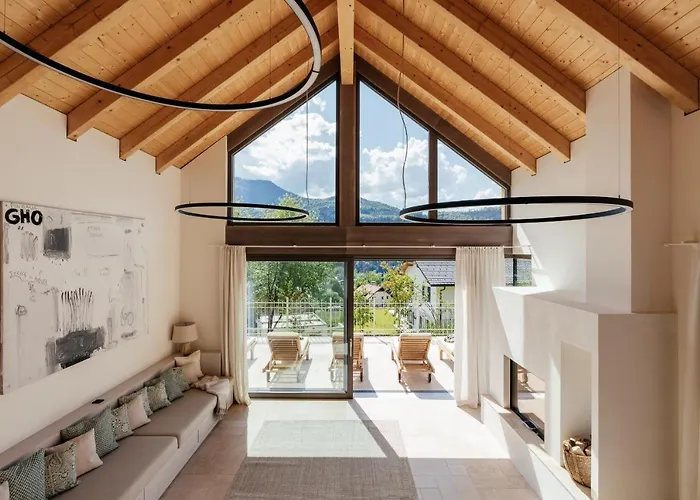 Flora - A Scene For Seasons *