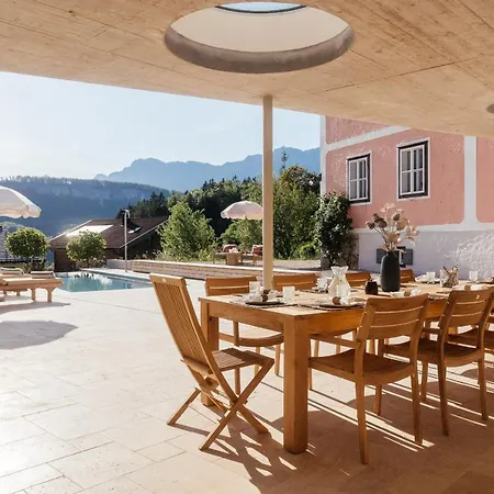 Flora - A Scene For Seasons Willa *