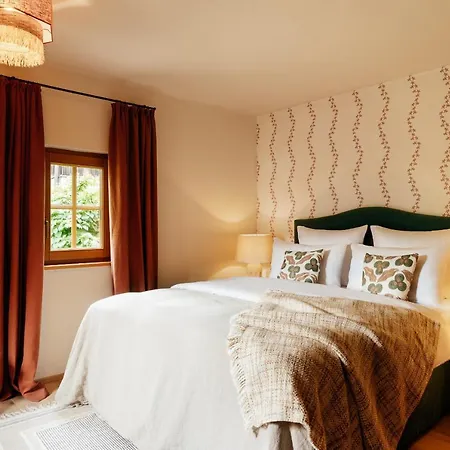 Willa Flora - A Scene For Seasons