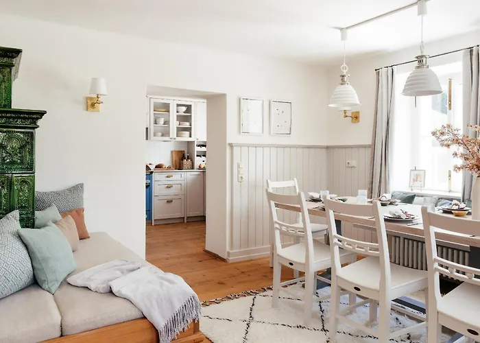 Flora - A Scene For Seasons Willa Bad Goisern