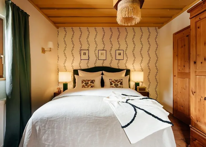 Willa Flora - A Scene For Seasons Bad Goisern