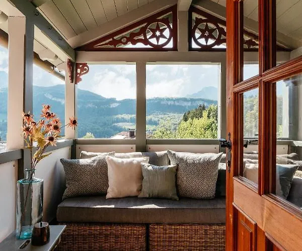 Flora - A Scene For Seasons Bad Goisern