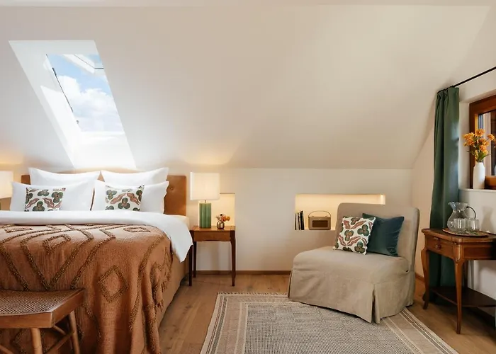 Flora - A Scene For Seasons Willa *