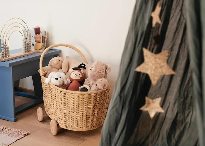 Willa Flora - A Scene For Seasons *